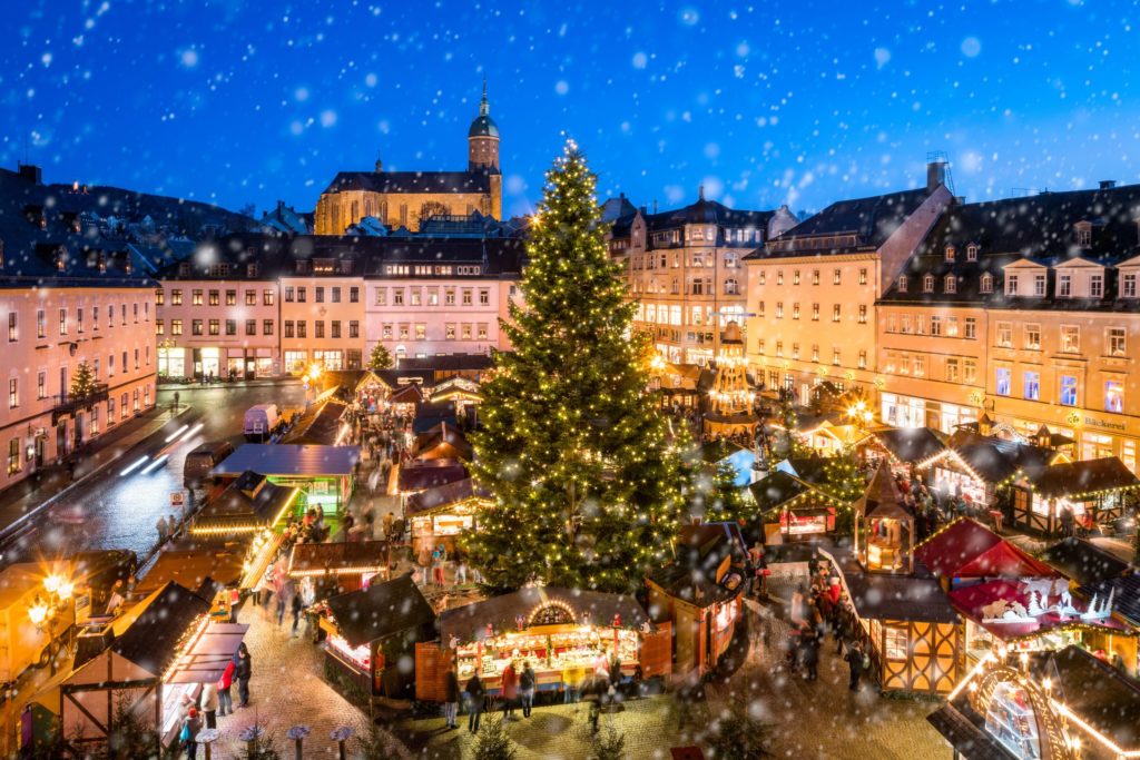 Weihnachtsmarkt in Annaberg-Buchholz, lizensiert bei Adobe Stock