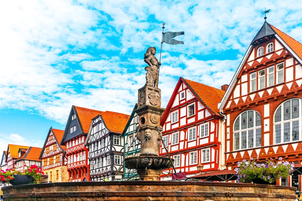 Rolandbrunnen in Fritzlar, lizensiert bei Adobe Stock