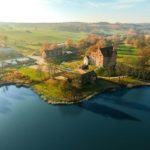 Schloss Ulrichshusen, lizensiert bei Adobe Stock