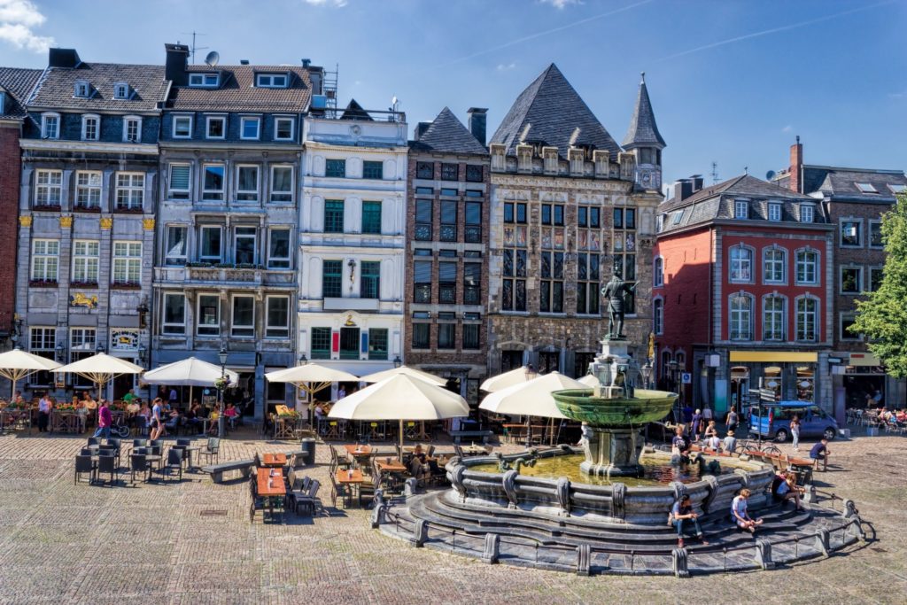 Aachen Rathausplatz, lizensiert bei Adobe Stock